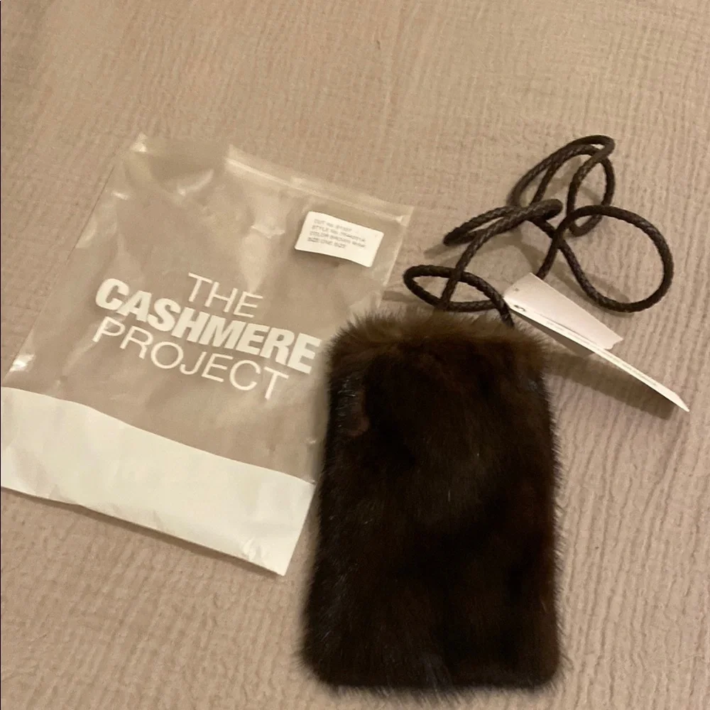 THE CASHMERE PROJECT Brown Fur BAG . New